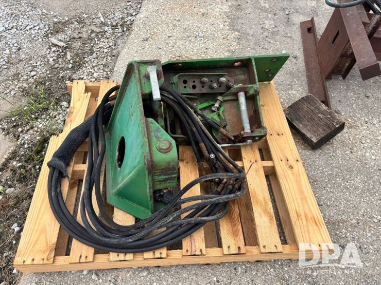 john-deere-725-image-19