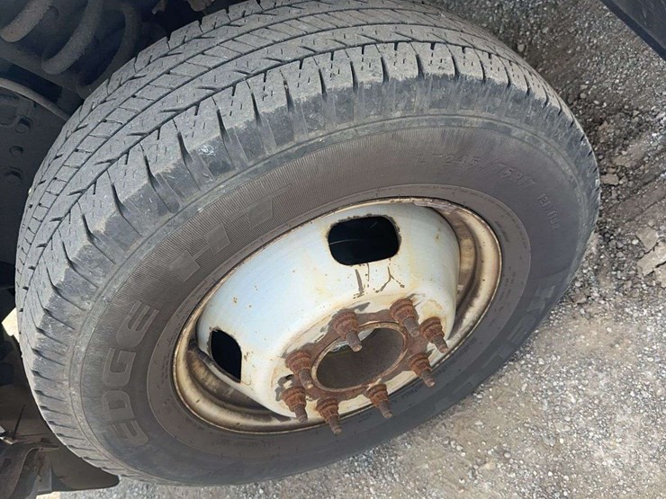 2016-ford-f350-image-8