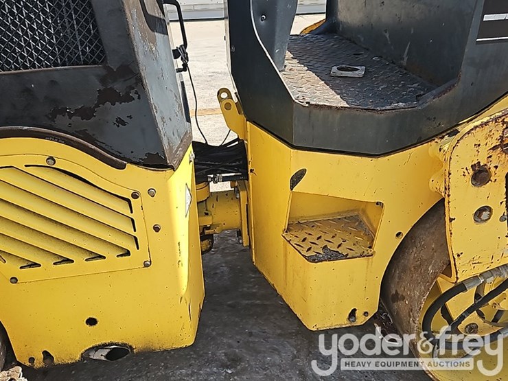 2005-bomag-bw120ad-4-image-13
