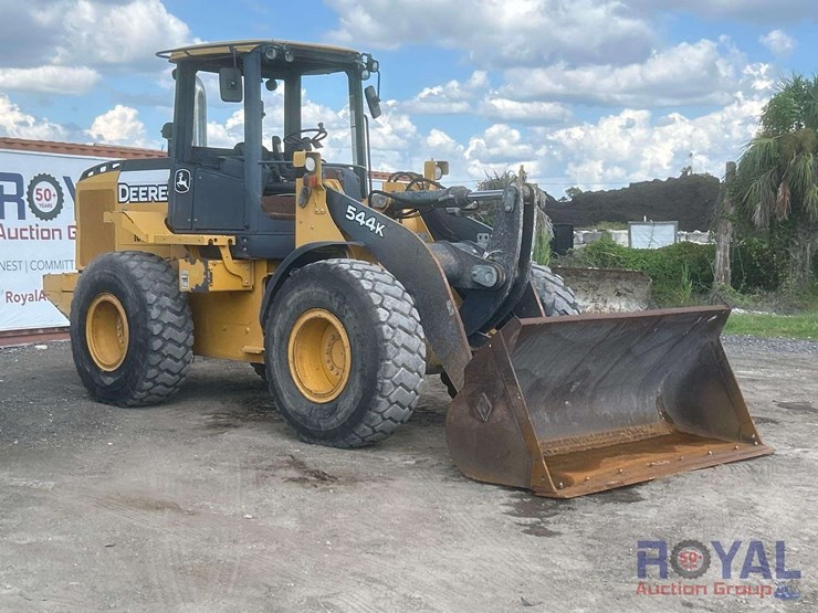 2015-deere-544k-image-1