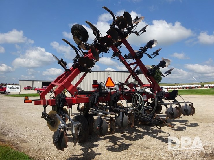 case-ih-5300-image-34