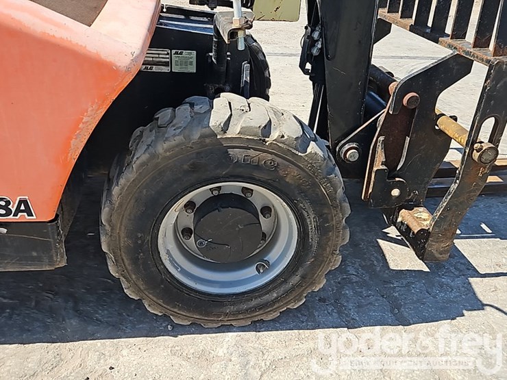 2018-jlg-g5-18a-image-8
