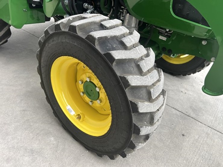 2024-john-deere-4066r-image-19