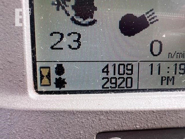 2011-john-deere-9770-sts-image-61