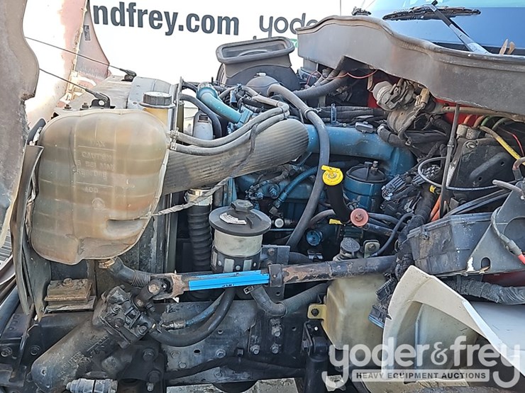 2006-international-durastar-4300-image-19
