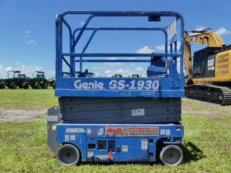 genie-gs1930-image-1