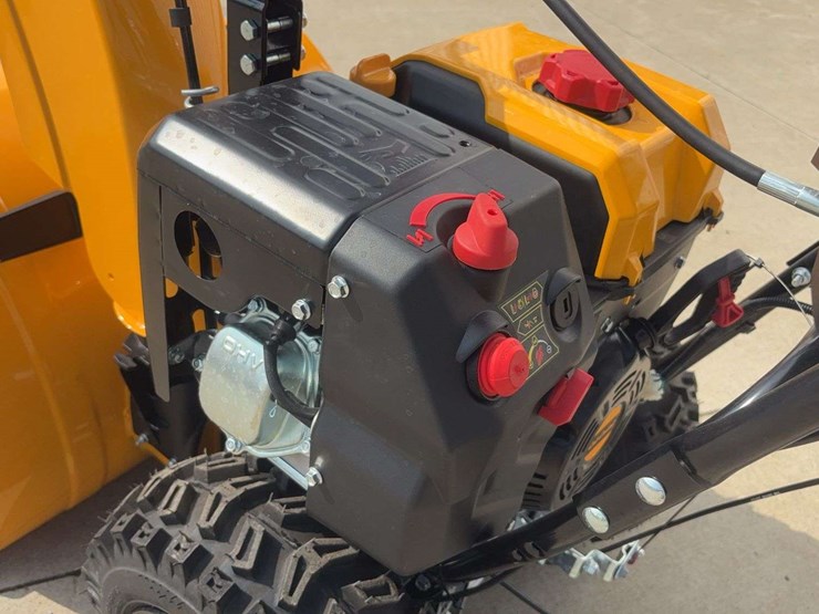 2023-cub-cadet-3x-28-1p-snowblower-image-8