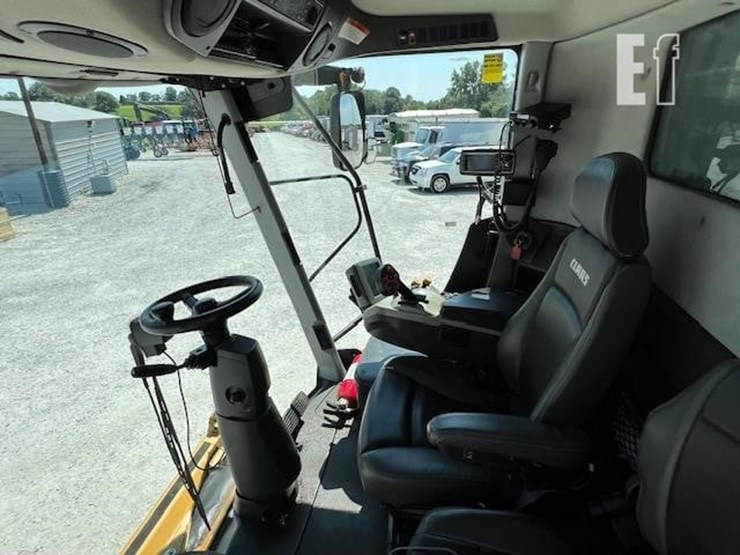 2015-claas-lexion-740-image-68