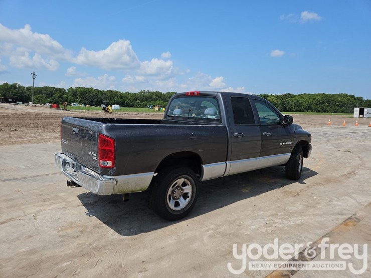 2004-dodge-ram-1500-image-3
