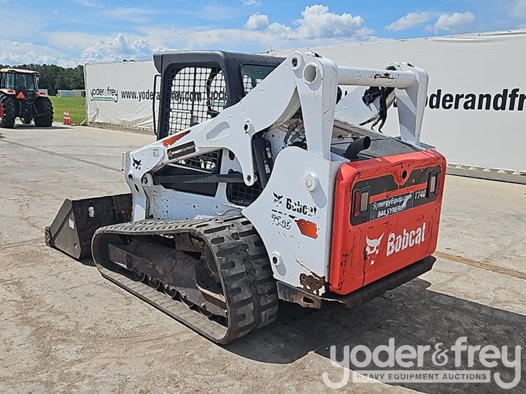 2019-bobcat-t740-image-3