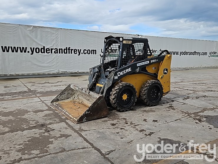 2019-deere-316gr-image-2