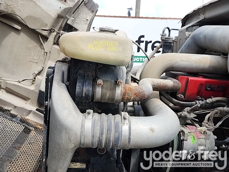 1998-ford-l9000-image-19