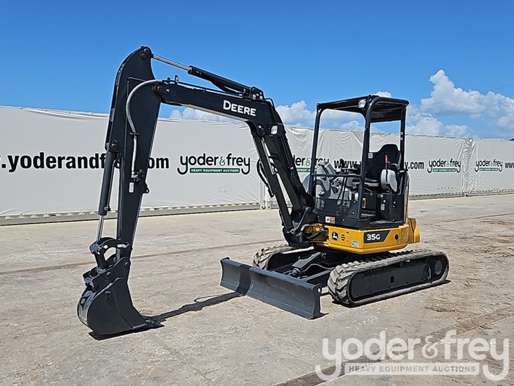 2023-deere-35g-image-1