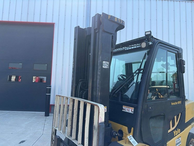 2013-yale-gip080-forklift-image-15