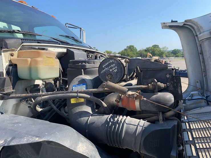 1994-gmc-c7h-s/a-bulk-fuel-truck-image-32