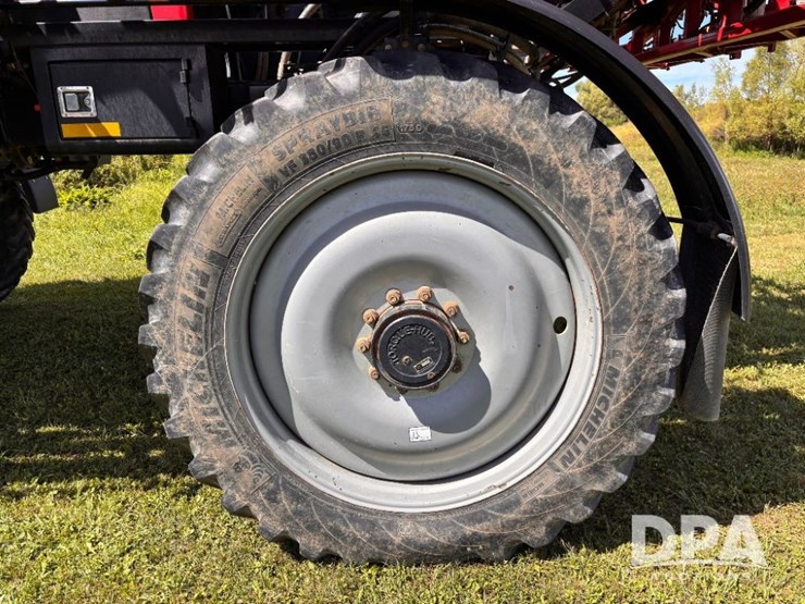 2019-case-ih-patriot-4440-image-45