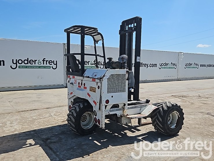 2004-moffett-m5500-image-5