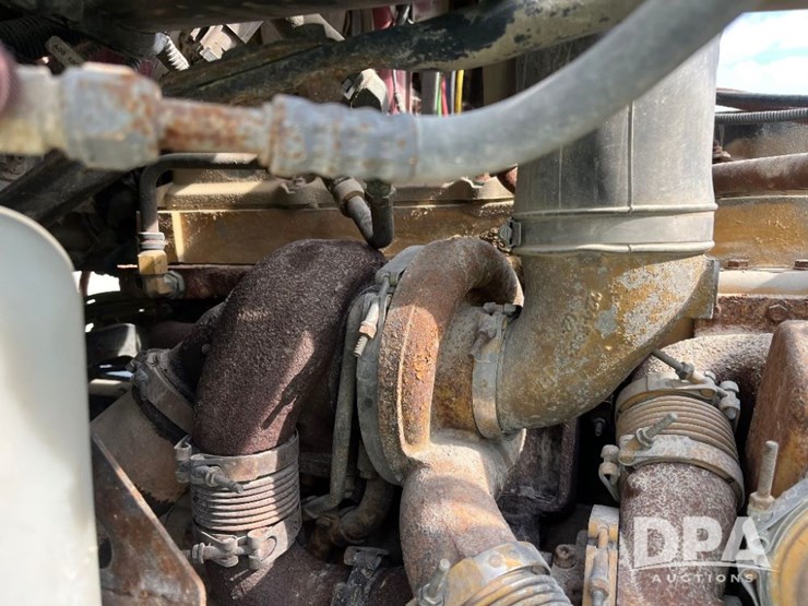 2006-caterpillar-c13-image-75