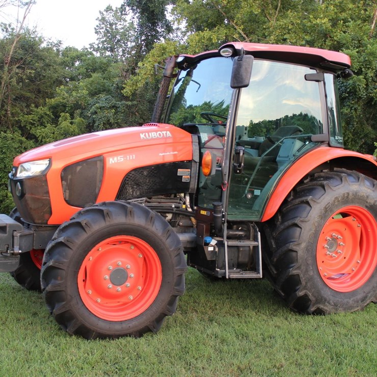 2012 KUBOTA M5-111