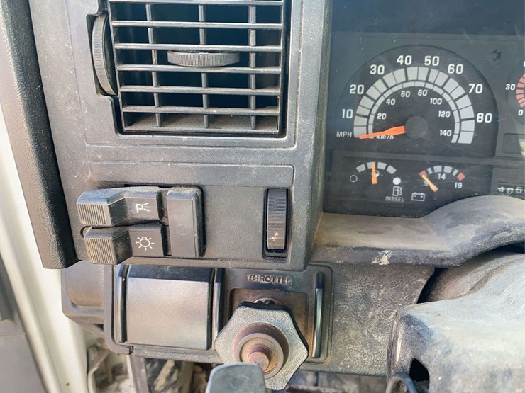 1994-gmc-c7h-s/a-bulk-fuel-truck-image-47