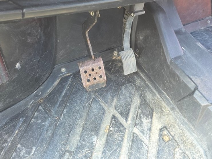 bobcat-3400-image-38