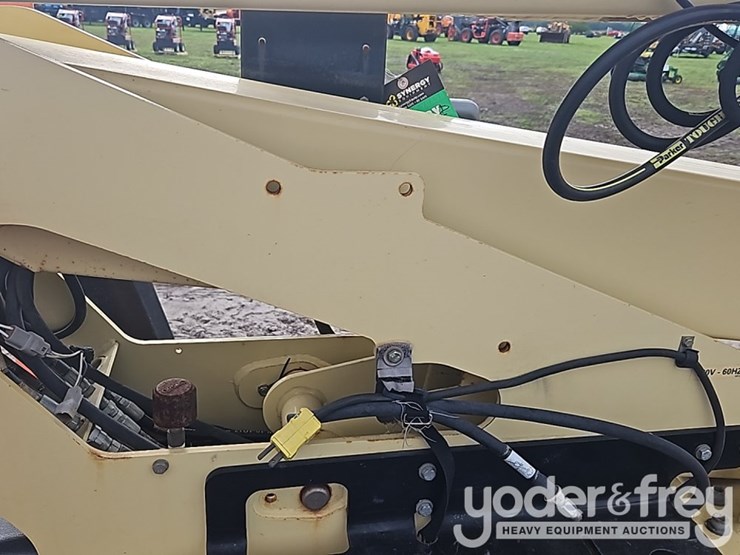 2018-jlg-t500j-image-38