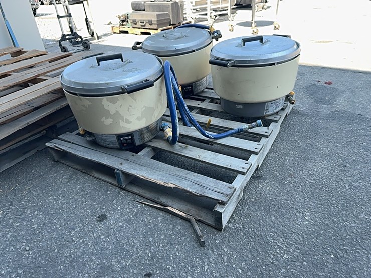 lot#----3-rinnai-natural-gas-rice-cookers-image-1
