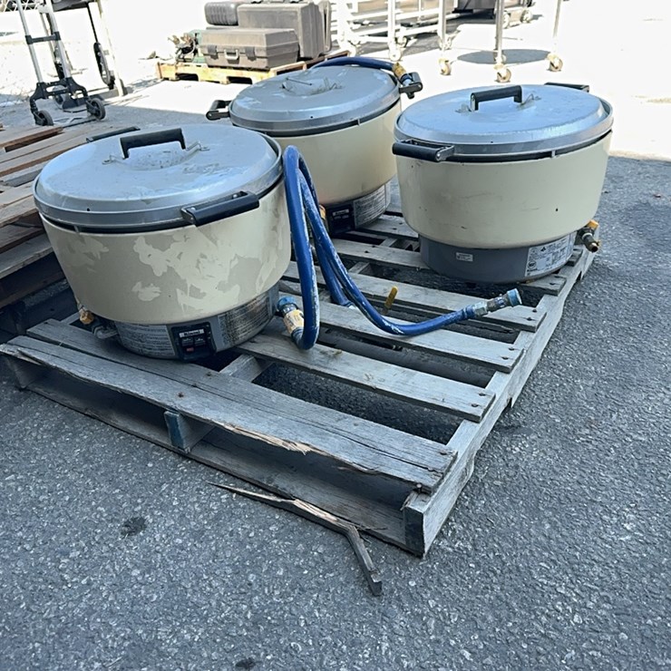 LOT#- - 3 RINNAI NATURAL GAS RICE COOKERS