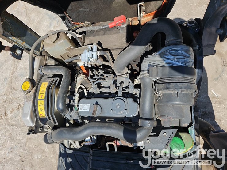 2018-kubota-k008-3-image-26