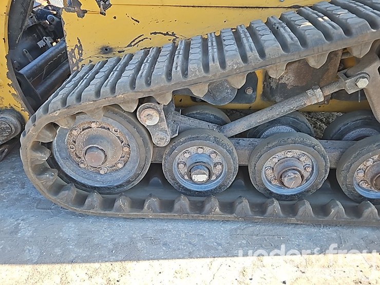 2015-caterpillar-257d-image-17