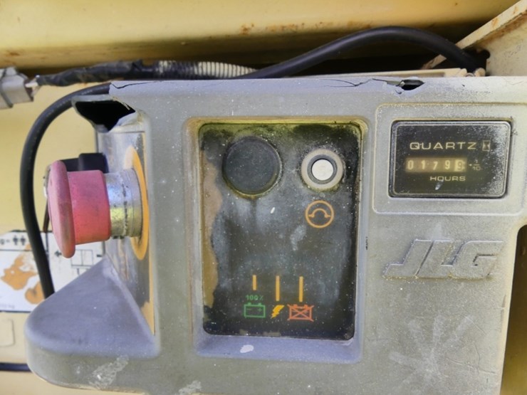 jlg-2030es-image-8