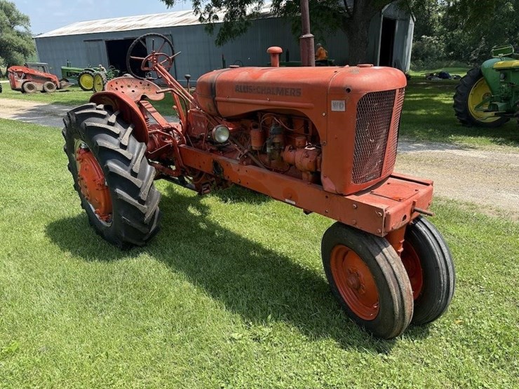 allis-chalmers-wd-tractor-image-3