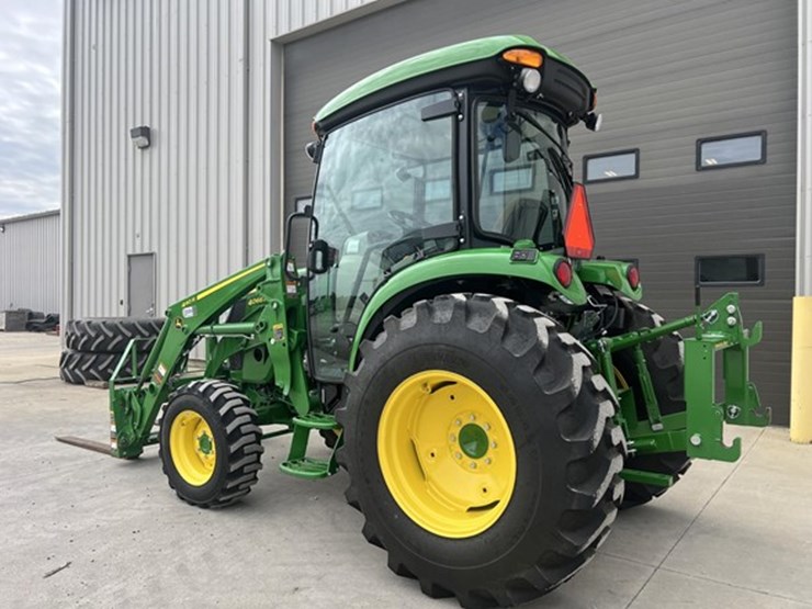 2024-john-deere-4066r-image-4