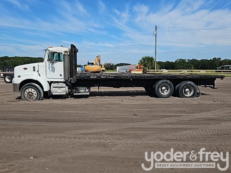 2002-peterbilt-330-image-2