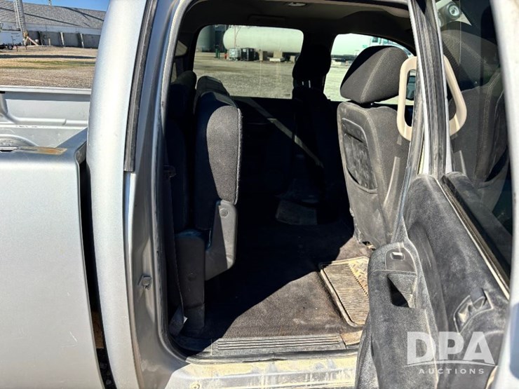 2011-chevrolet-silverado-2500hd-lt-image-54