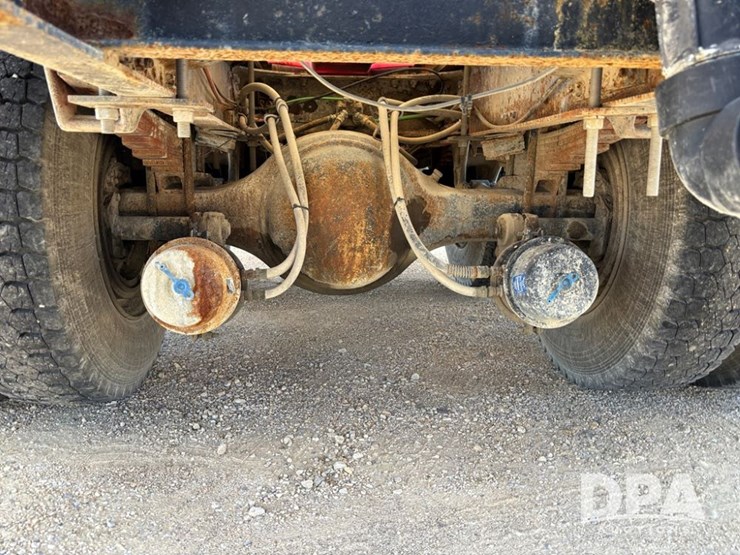 1995-freightliner-fl80-image-62