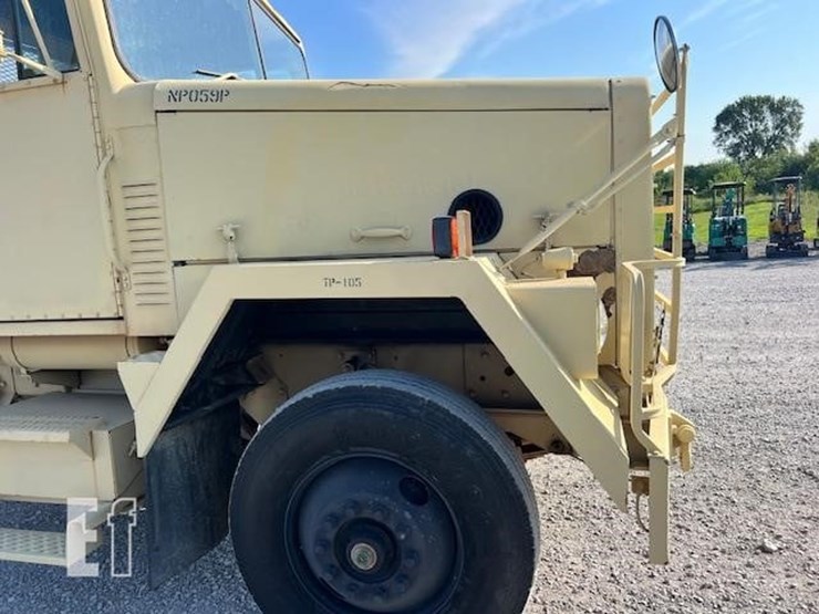 1983-am-general-m915a1-image-37