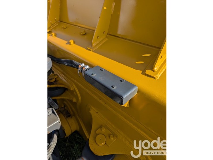 2022-deere-850l-lgp-image-19
