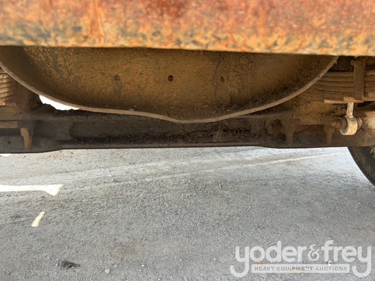 2000-ford-f750-image-12