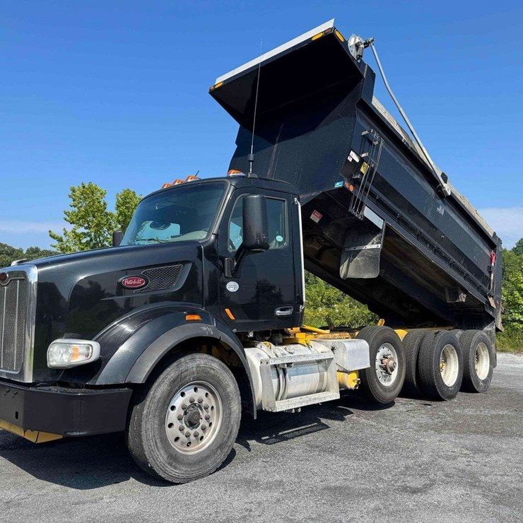 2016 PETERBILT 567