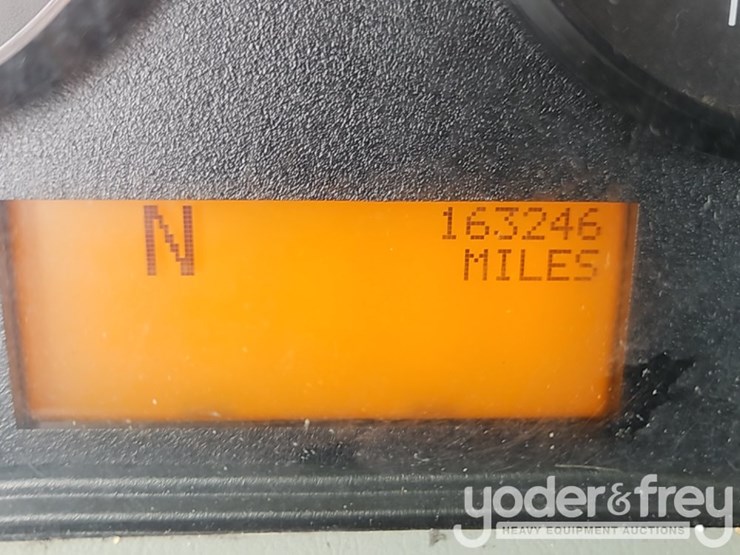 2017-international-durastar-4300-image-54