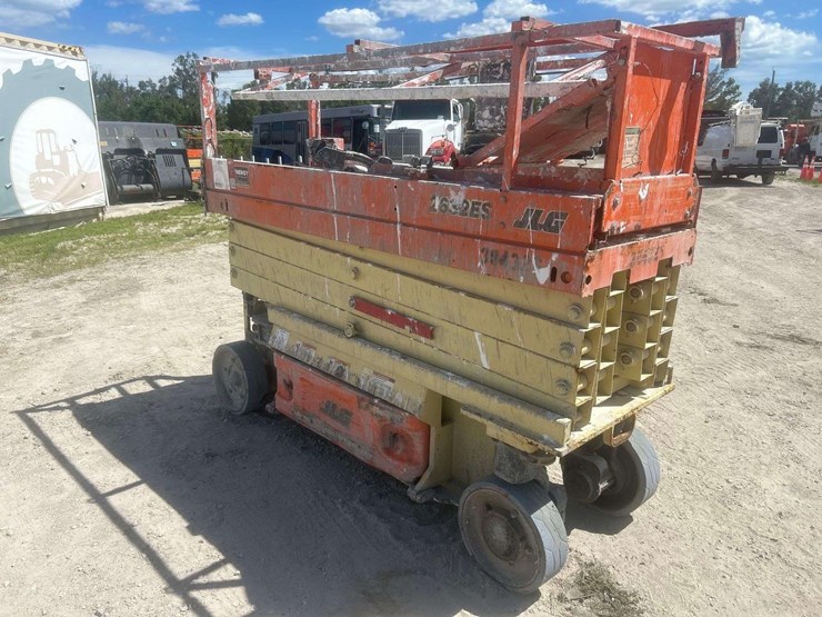 2018-jlg-2632es-image-2