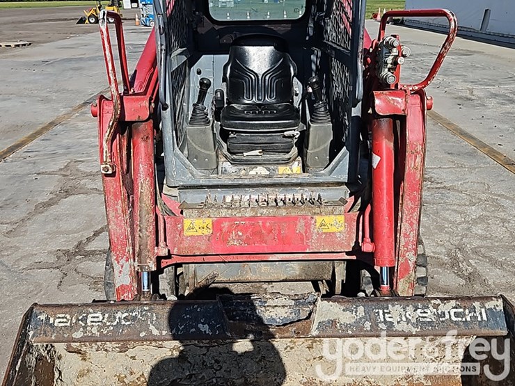 2018-takeuchi-tl6r-image-15