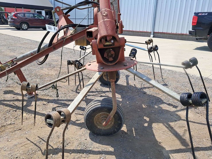 hesston-3717-image-6