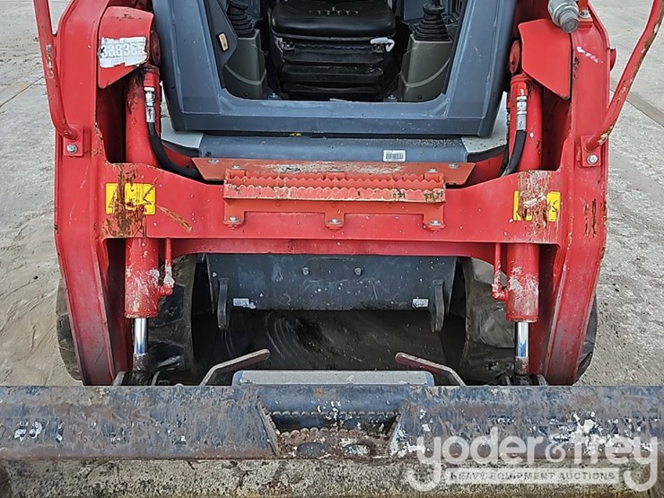 2021-takeuchi-tl8r2-image-15