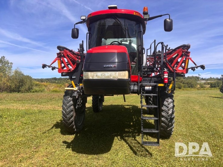 2019-case-ih-patriot-4440-image-4