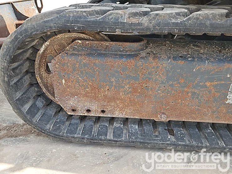 2017-deere-30g-image-23