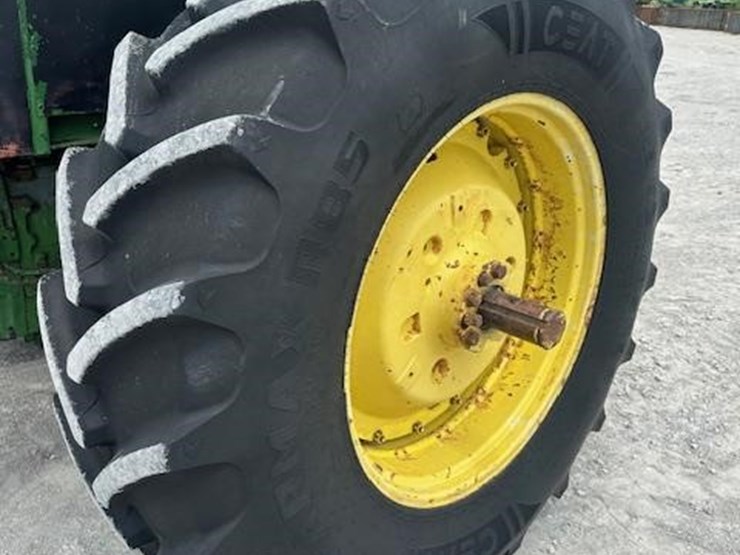 john-deere-4630-image-12