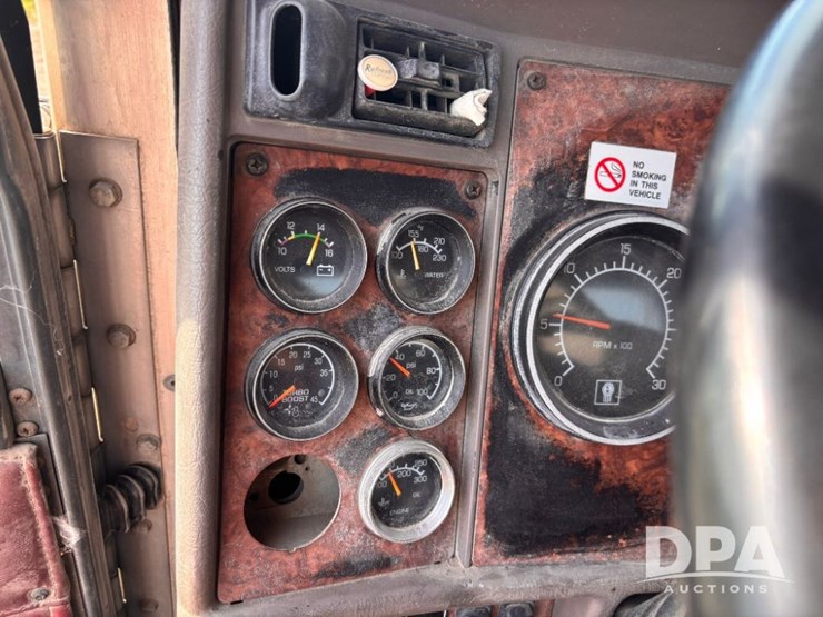2003-kenworth-t800-image-91