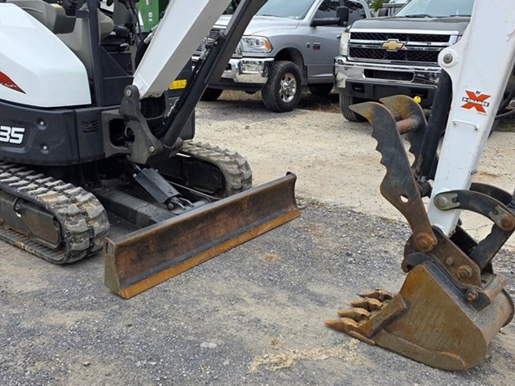 2019-bobcat-e35i-image-40